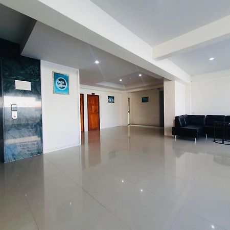 Sukwilai Hotel HHQ Buitenkant foto