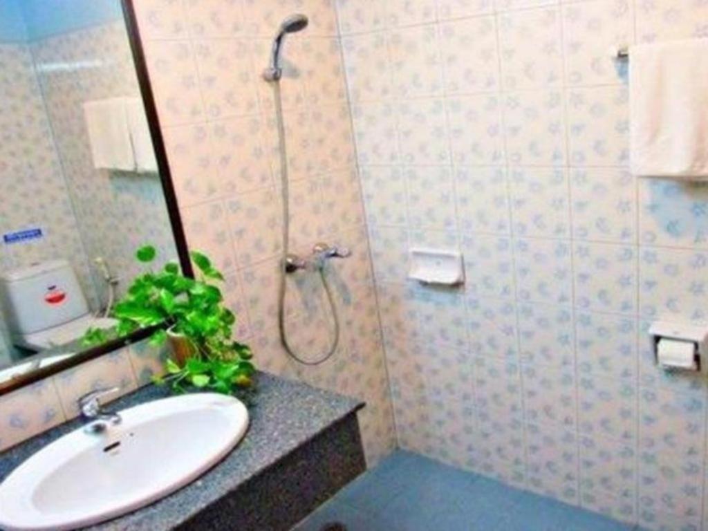 Sukwilai Hotel HHQ Buitenkant foto