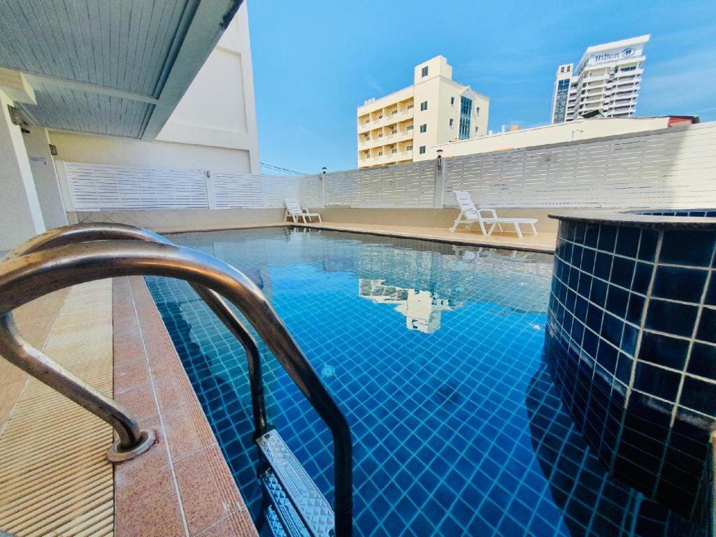Sukwilai Hotel HHQ Buitenkant foto